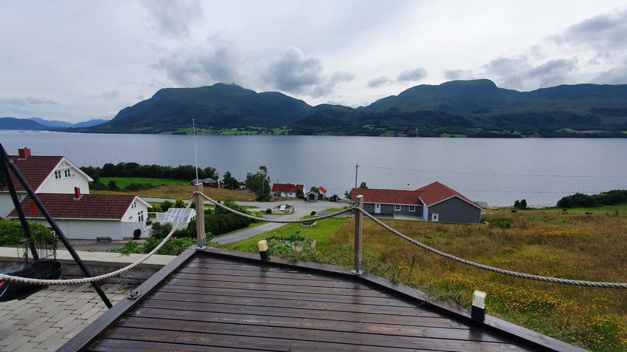 Kvernesfjorden Apartments Steinsgrenda Buitenkant foto
